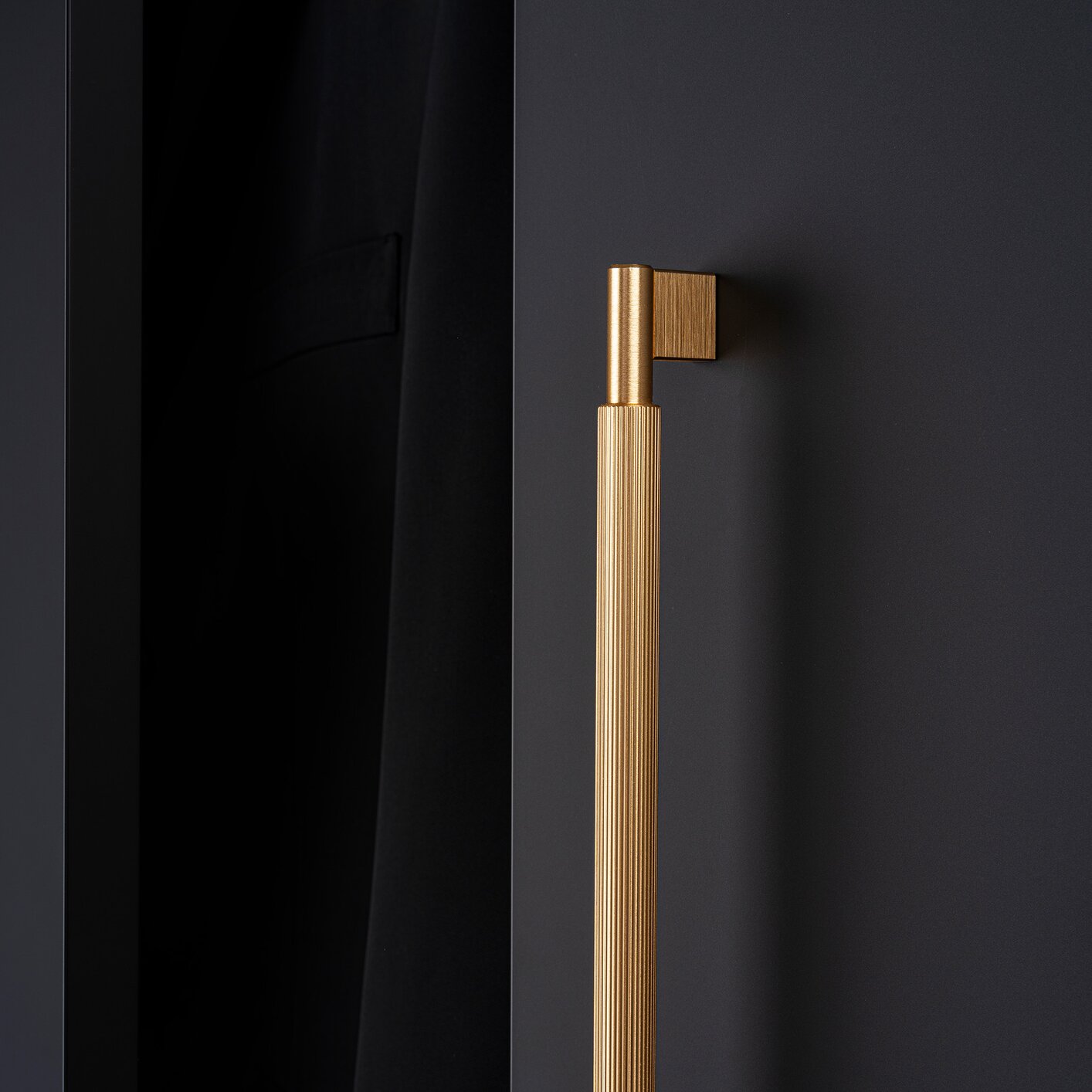 Arpa Pull by Viefe (0583)