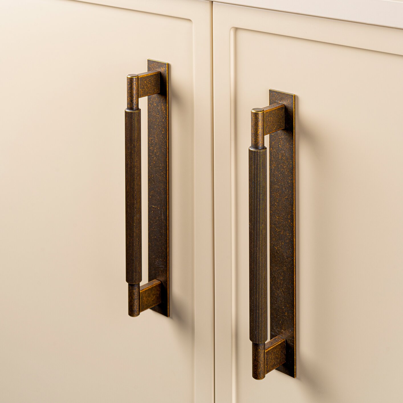 Arpa Plate by Viefe (0588)