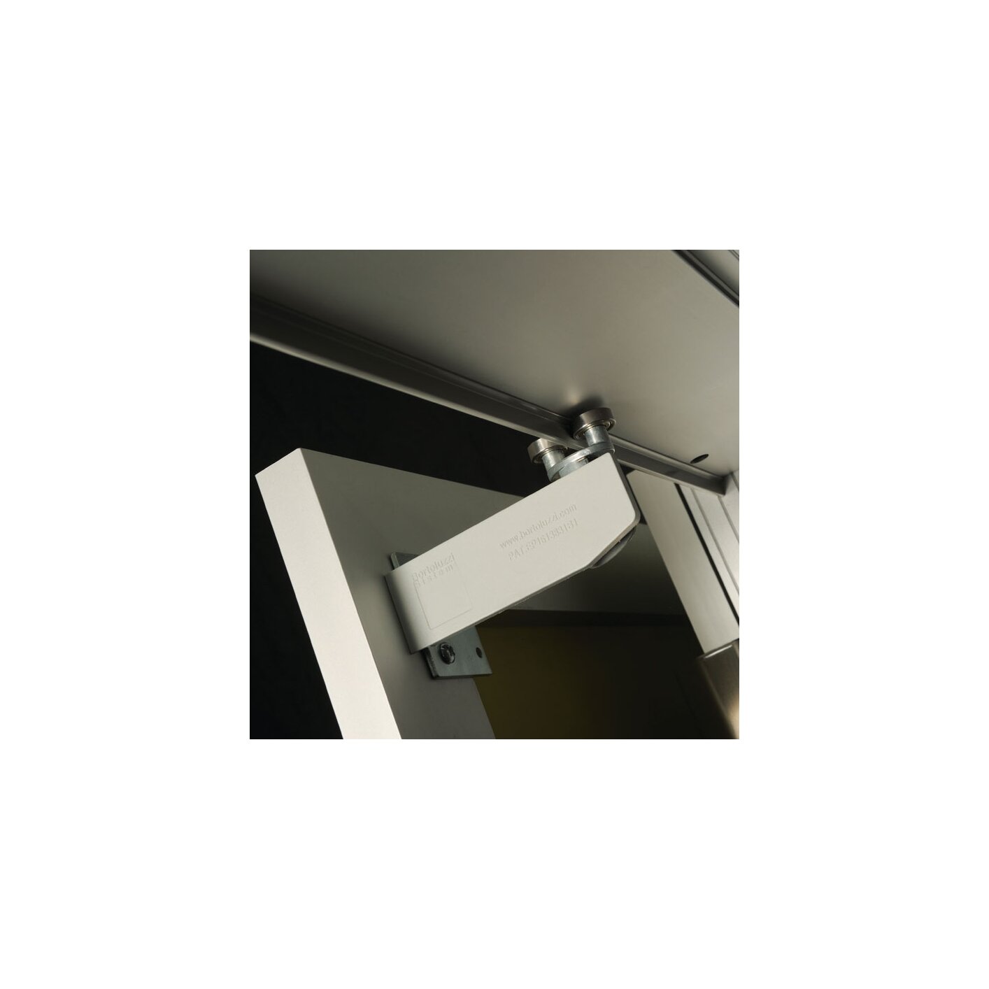 Salice S20 Floor Cabinet, Fixed Width System