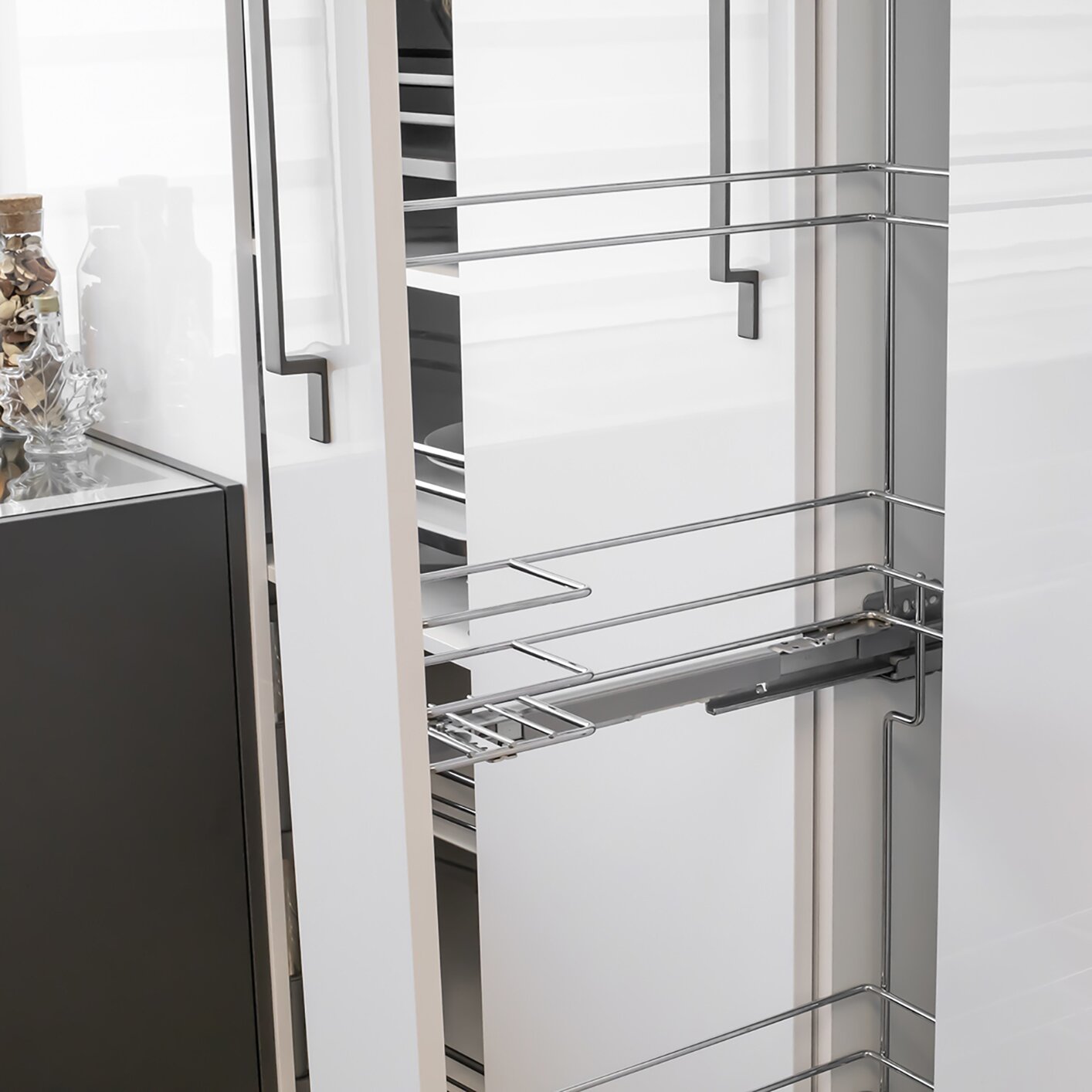 Vibo Narrow Pantry with Broom Clips